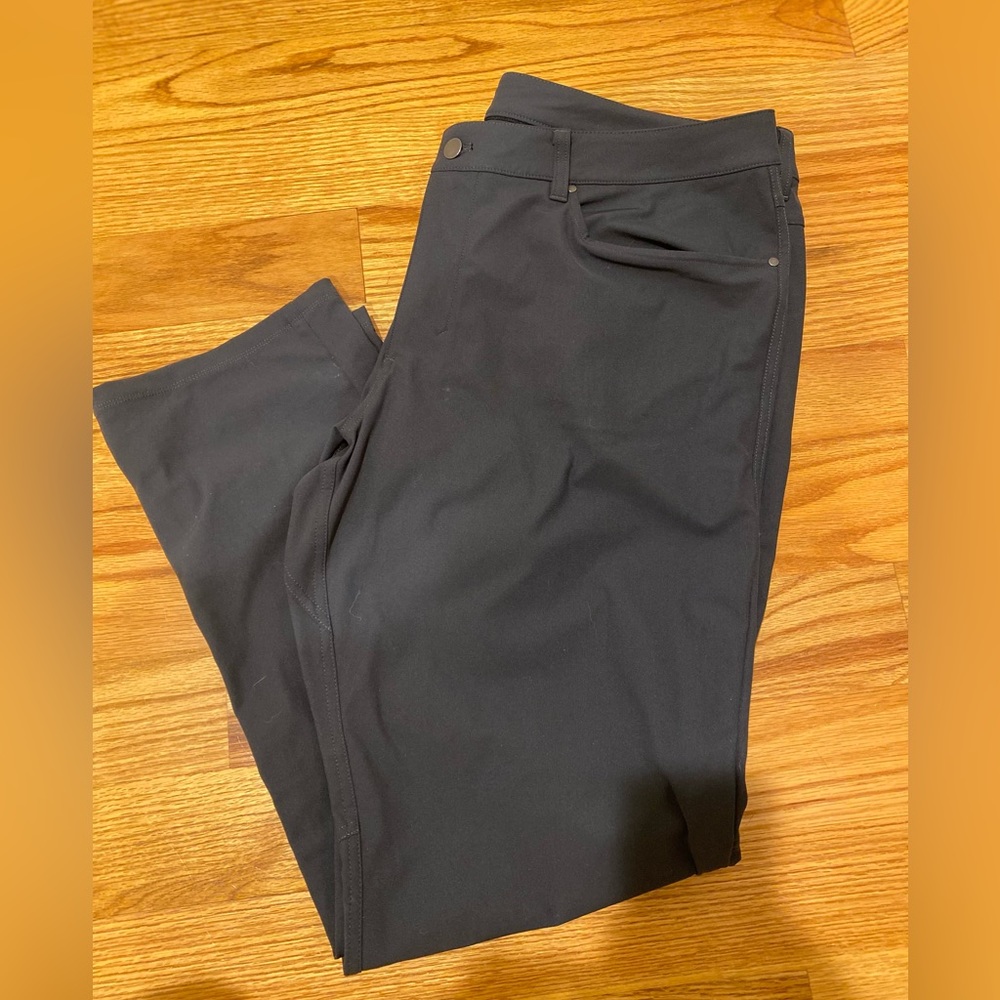 Lulu Lemon Men’s ABC Classic-Fit Pant Size 38/ 32" Warpstreme Dark Gray